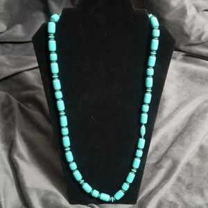 VINTAGE 1986 Avon City Sleek Necklace